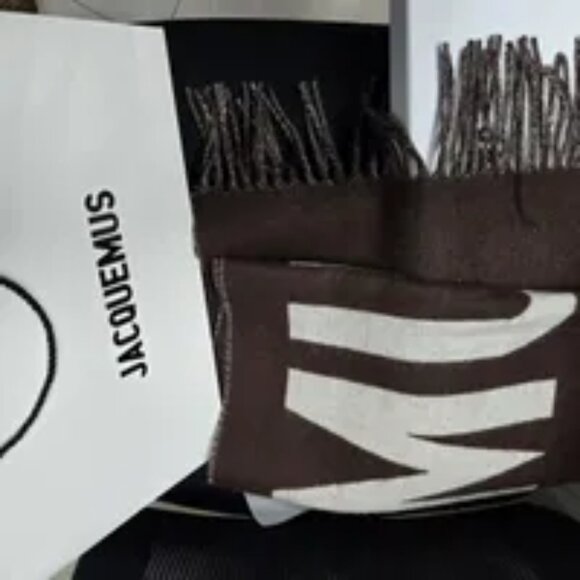 Jacquemus scarf - Picture 15 of 16